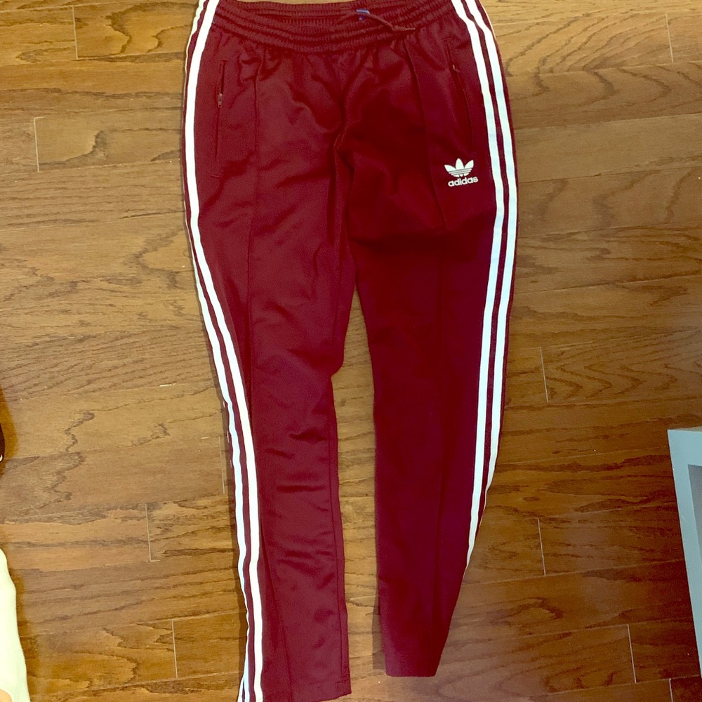 Adidas maroon joggers